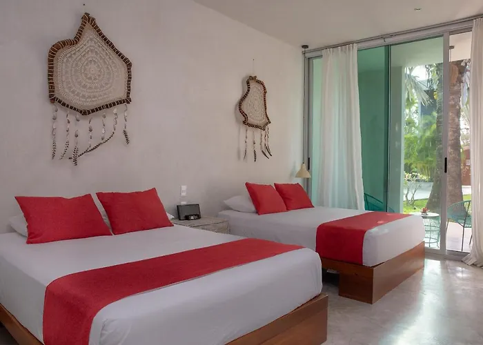 Hotel H2o 3*